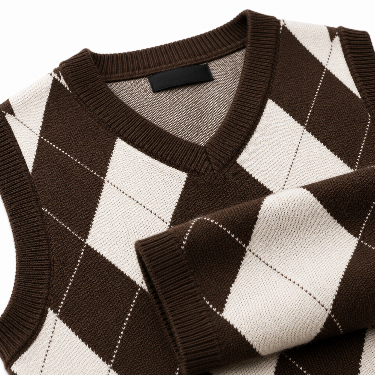 Heritage Argyle Knit Vest – Dark Brown & Ivory | Alkatran